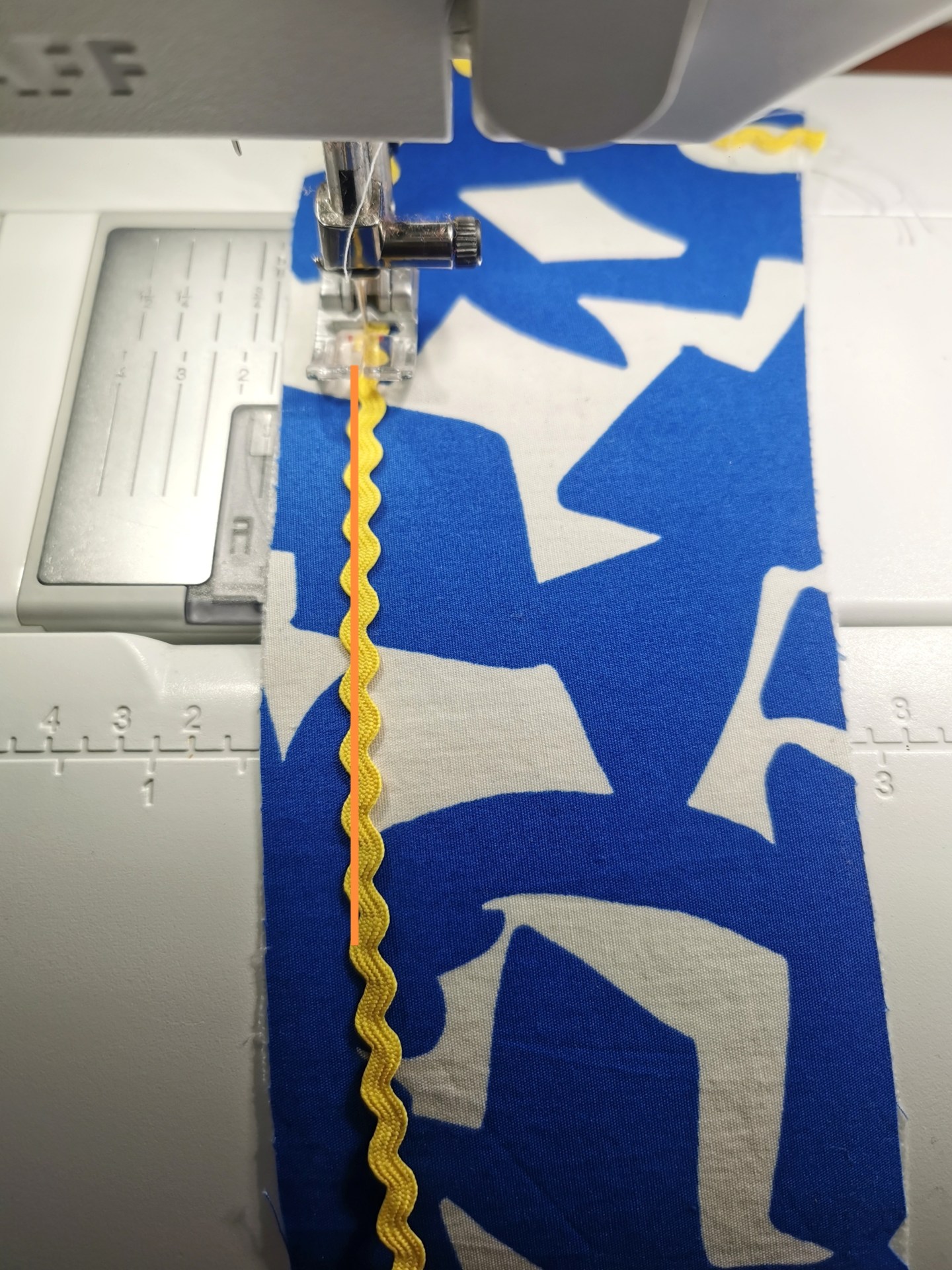 Ric Rac Revamp Let’s sew a ricrac trim